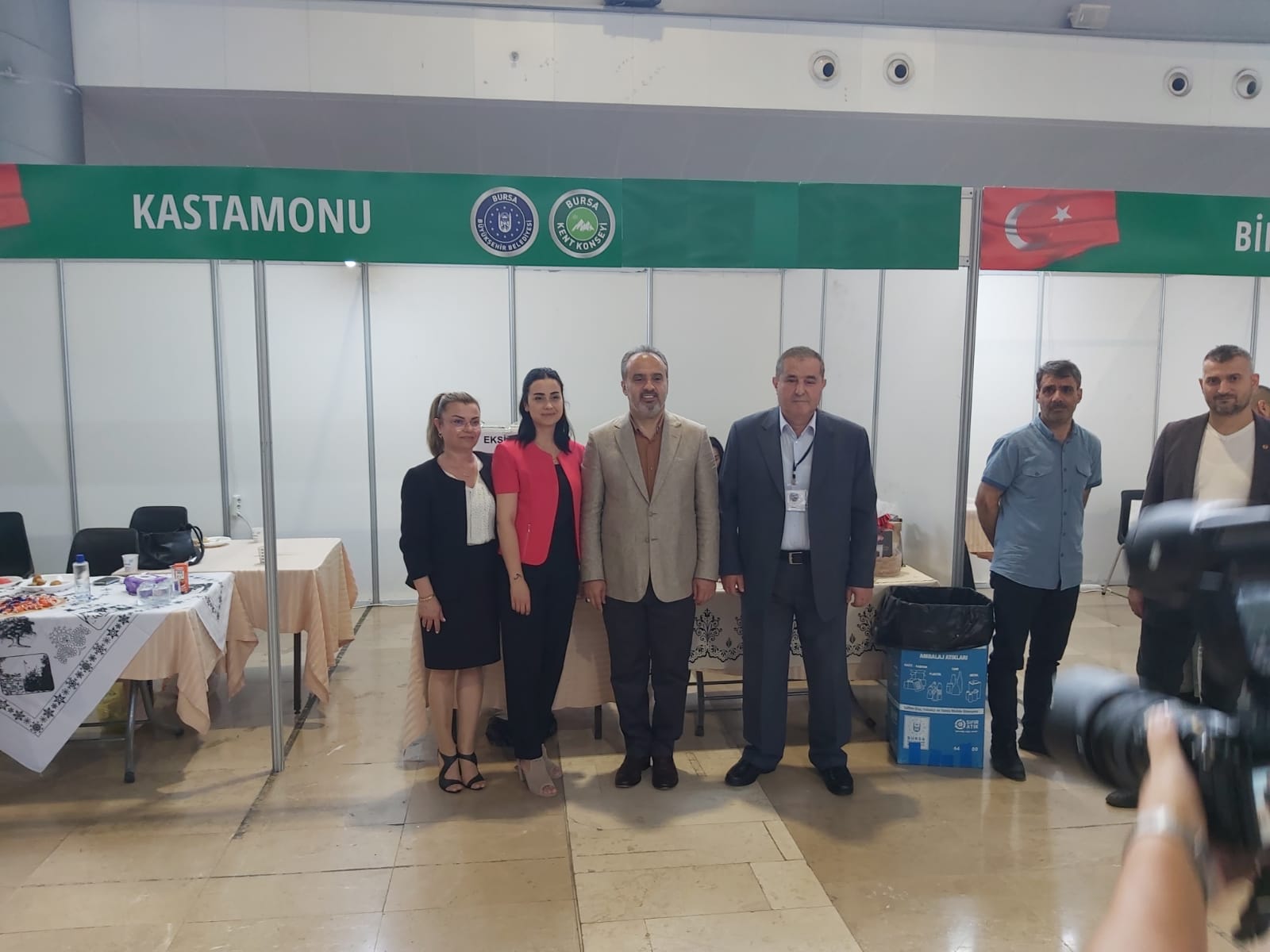 service single image