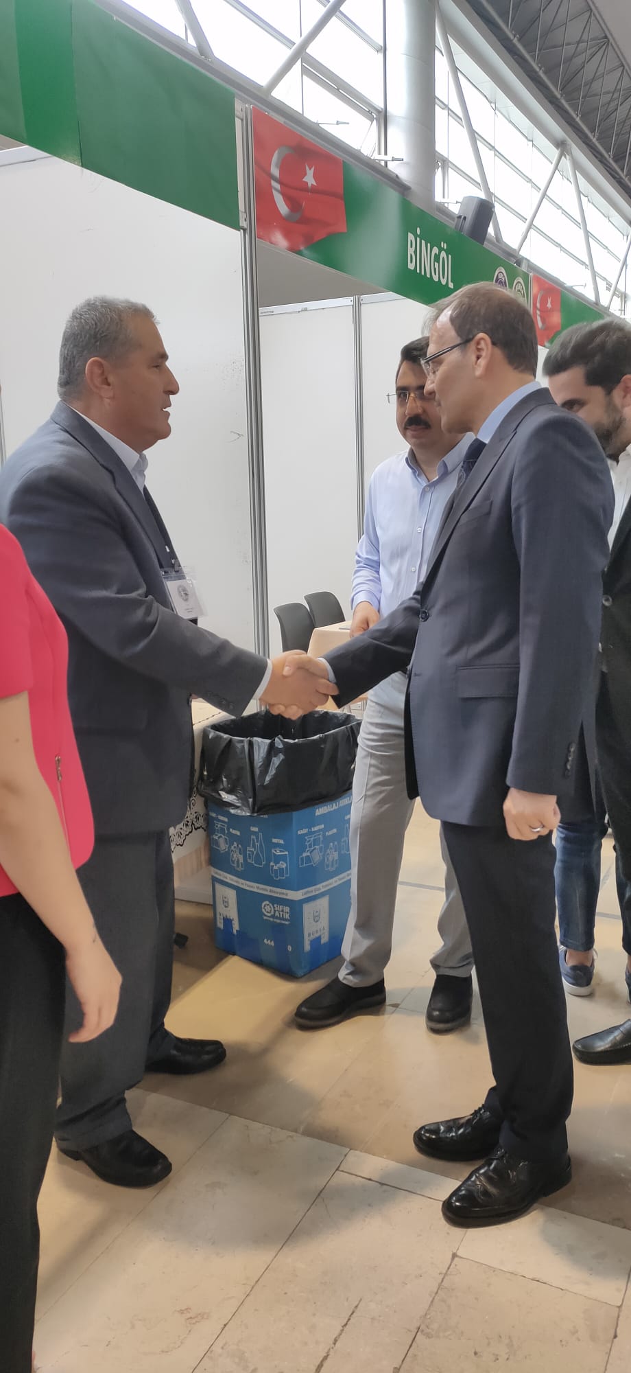 service single image