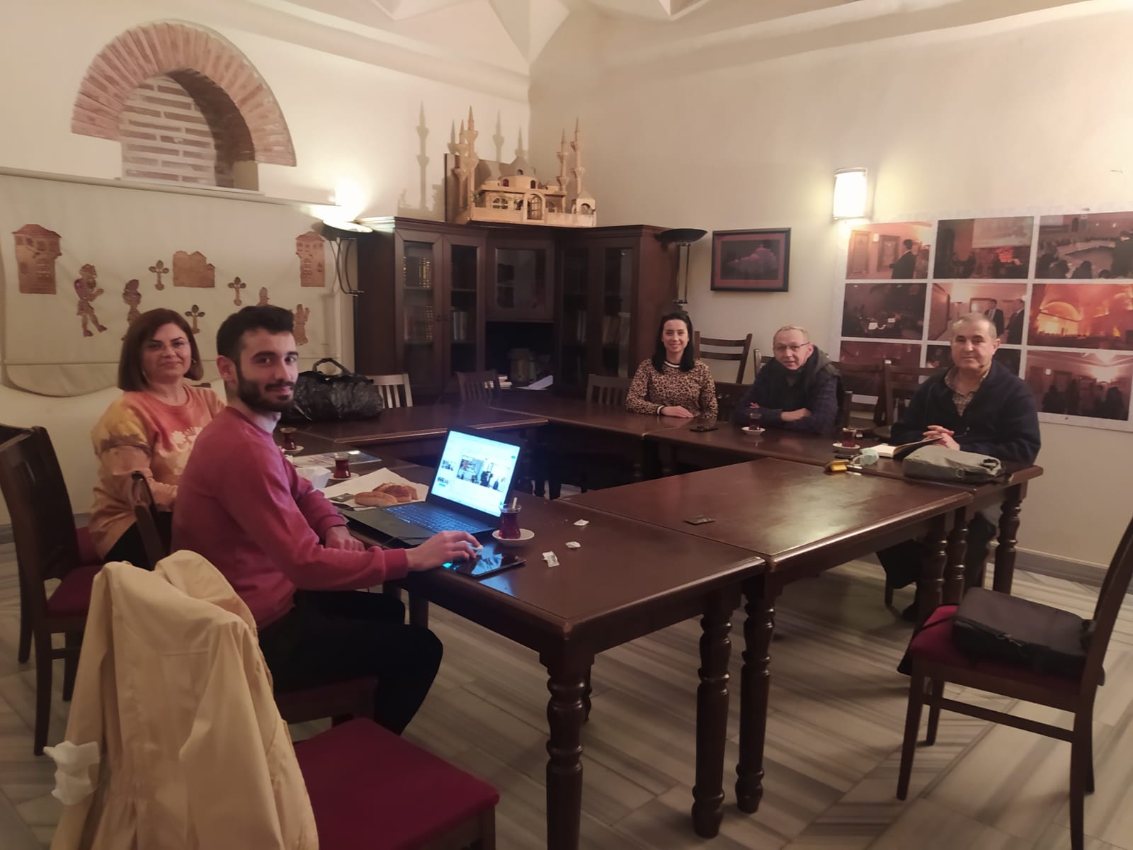 service single image