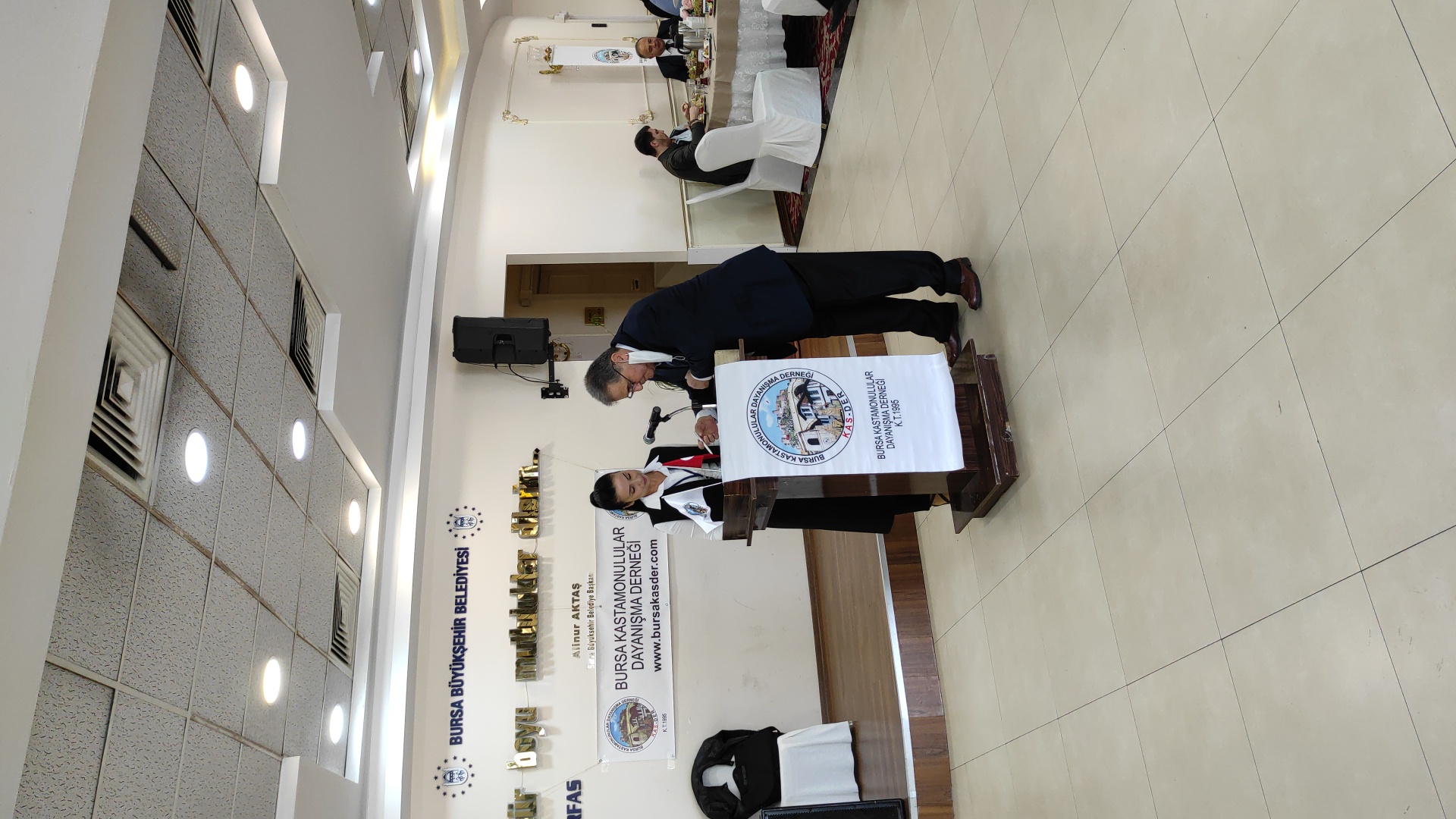 service single image