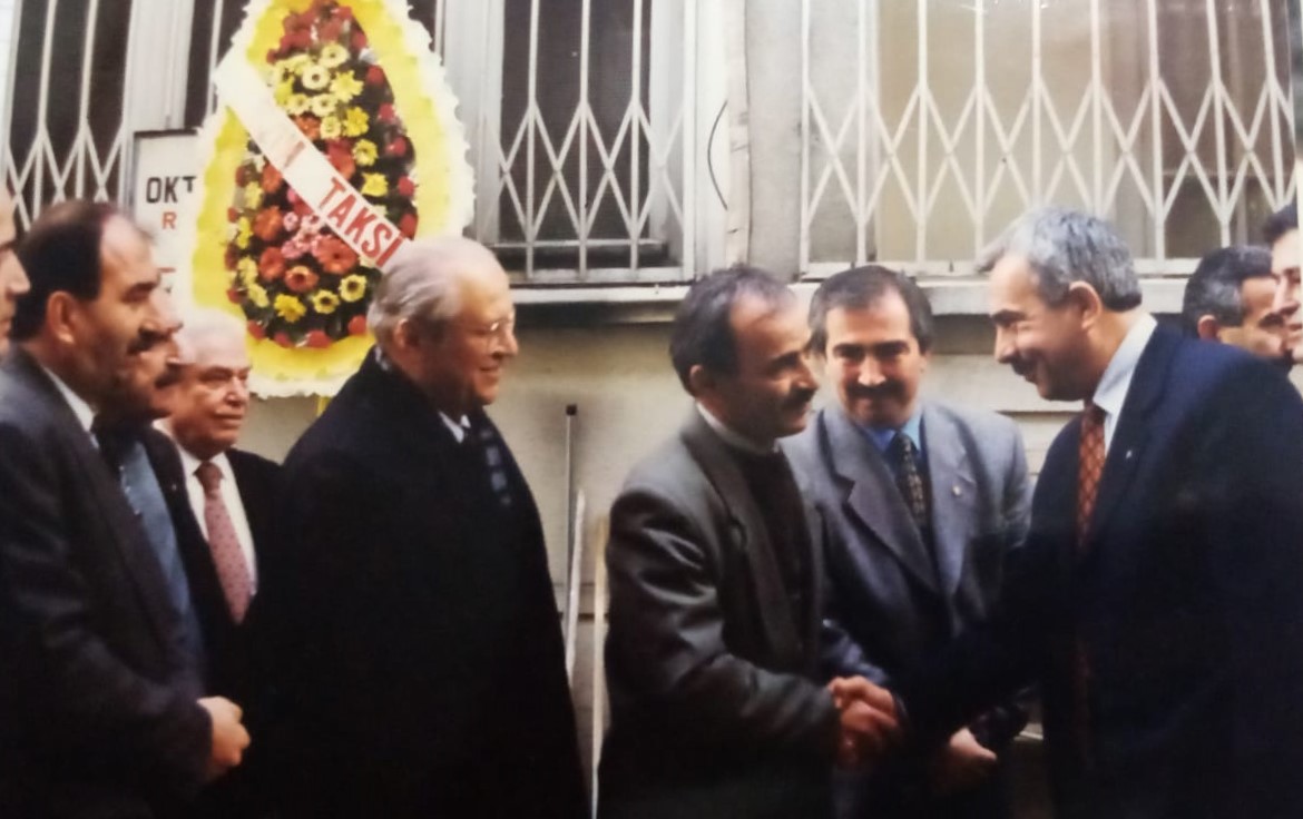 service single image