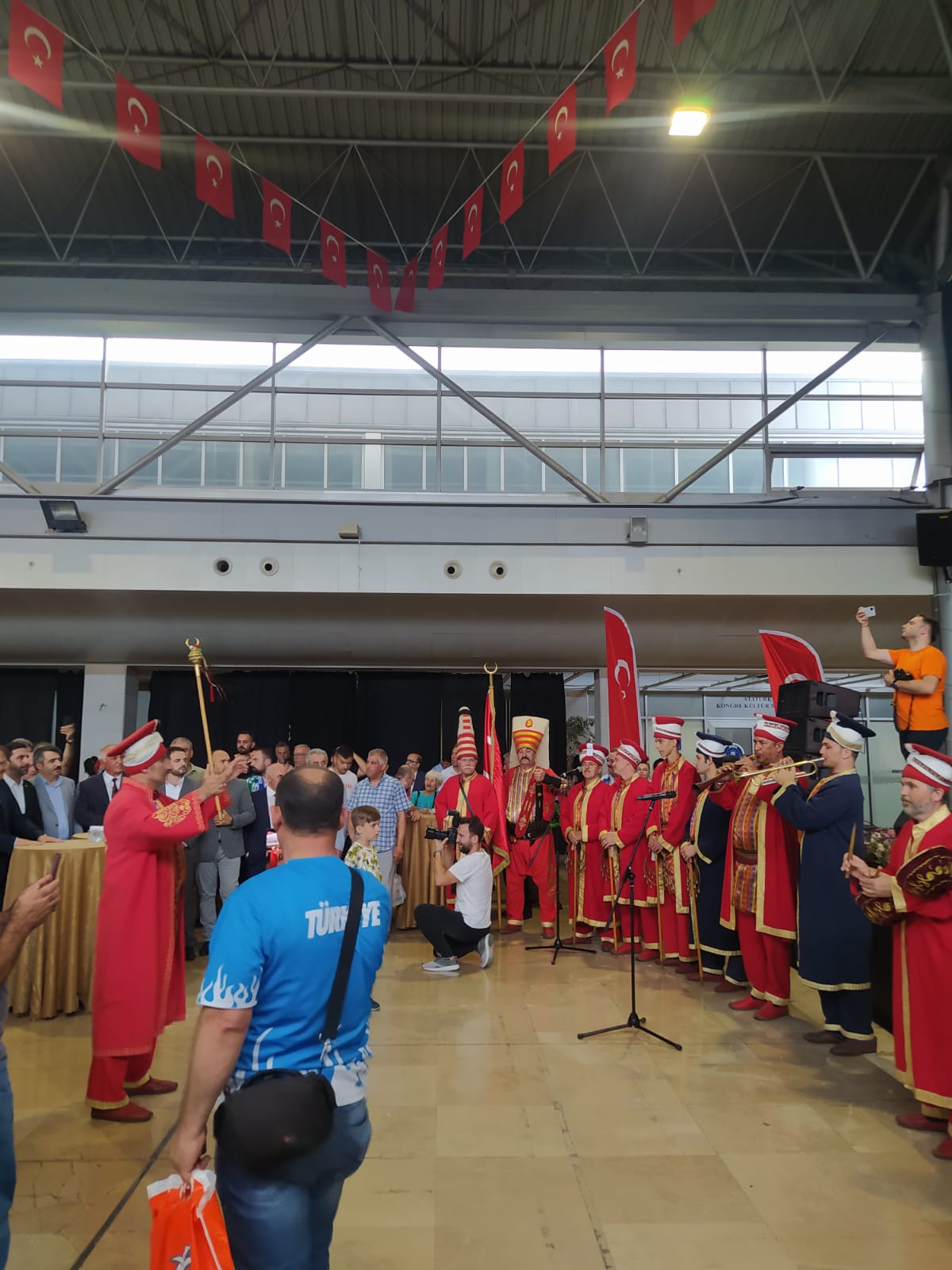 service single image