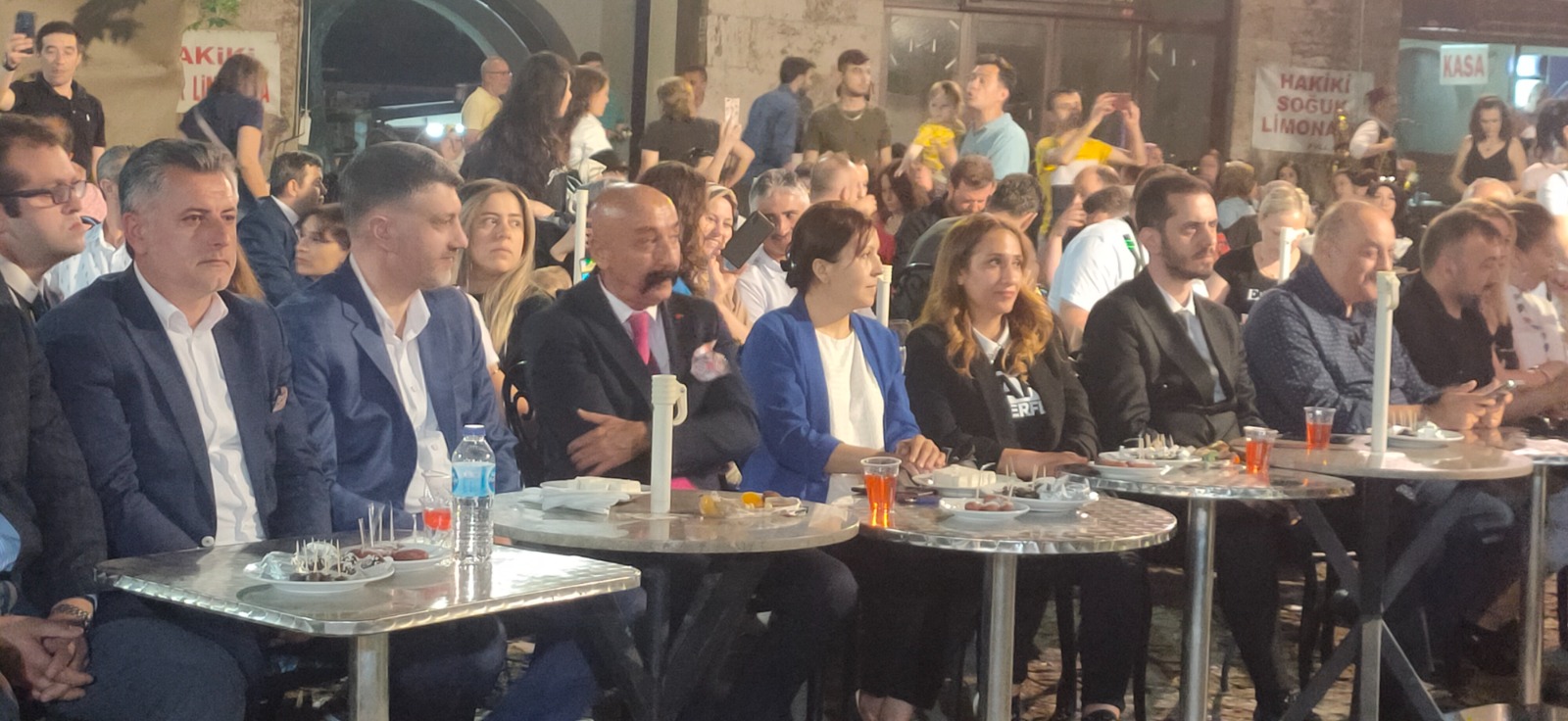 service single image