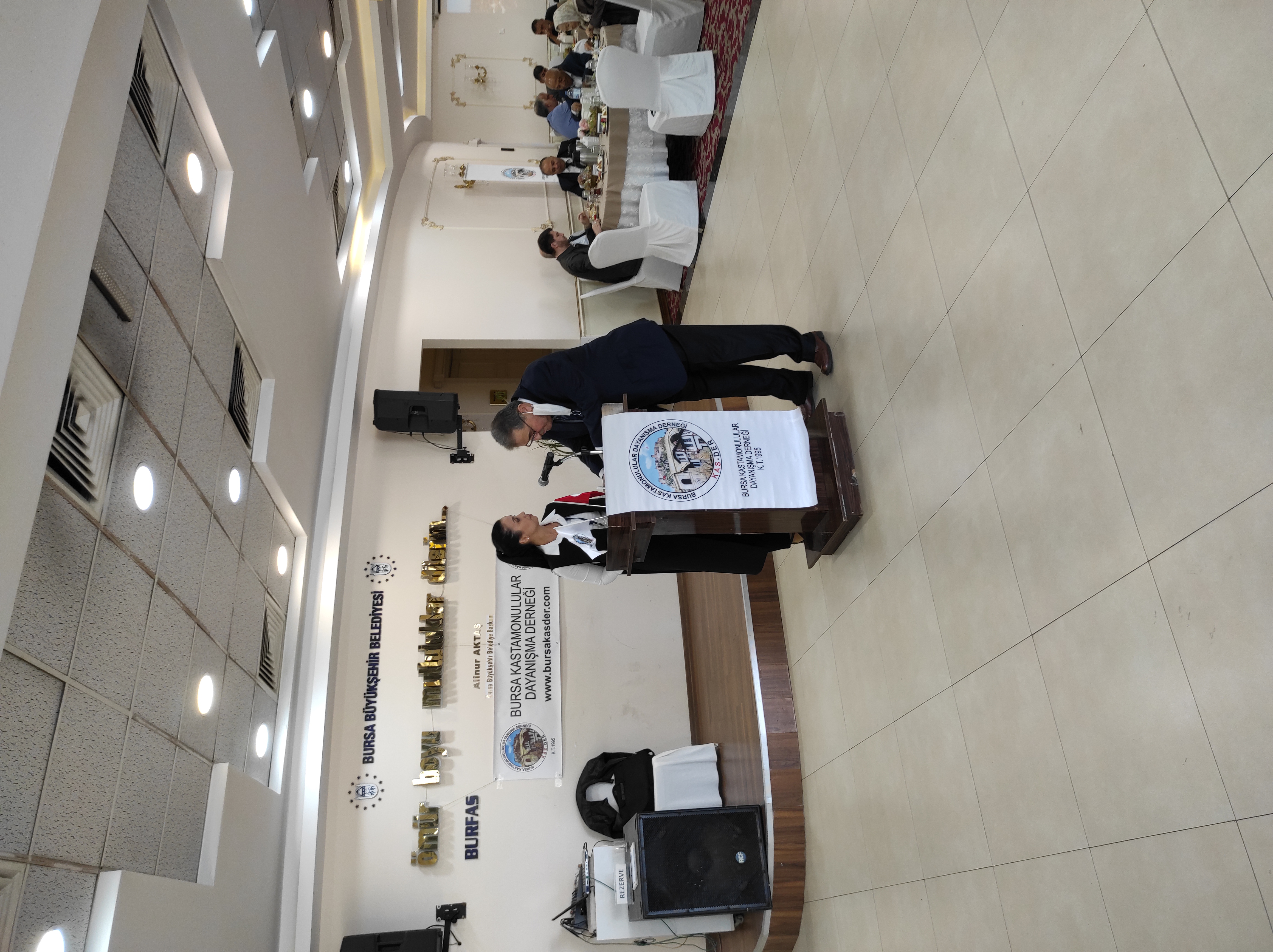 service single image